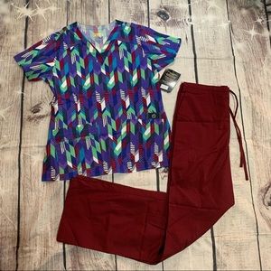 NEW SMALL WINK SCRUB TOP & PANTS
